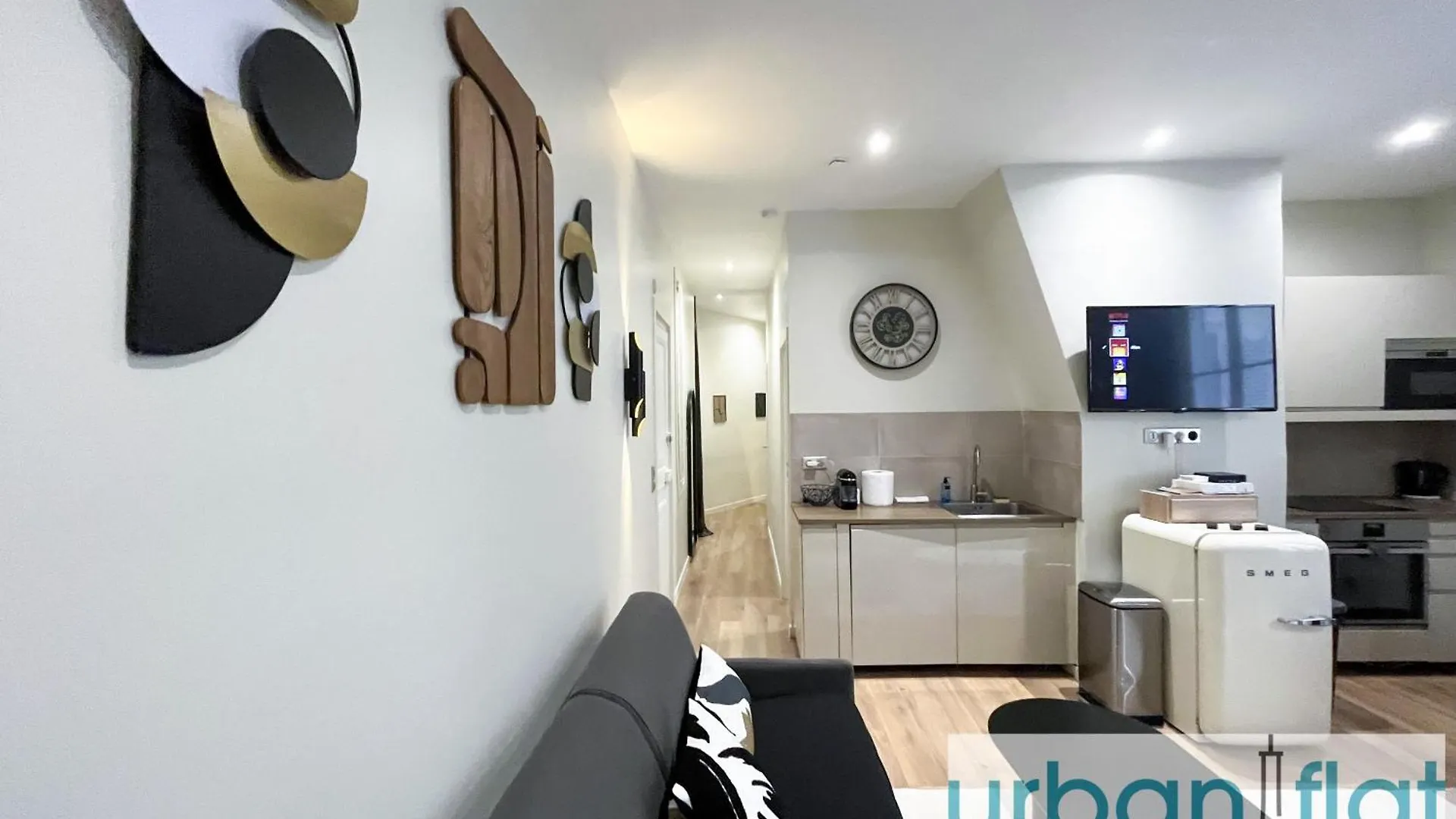 Urban Flat 62 - Beautiful Apartment Mermoz Champs-Elysees Párizs
